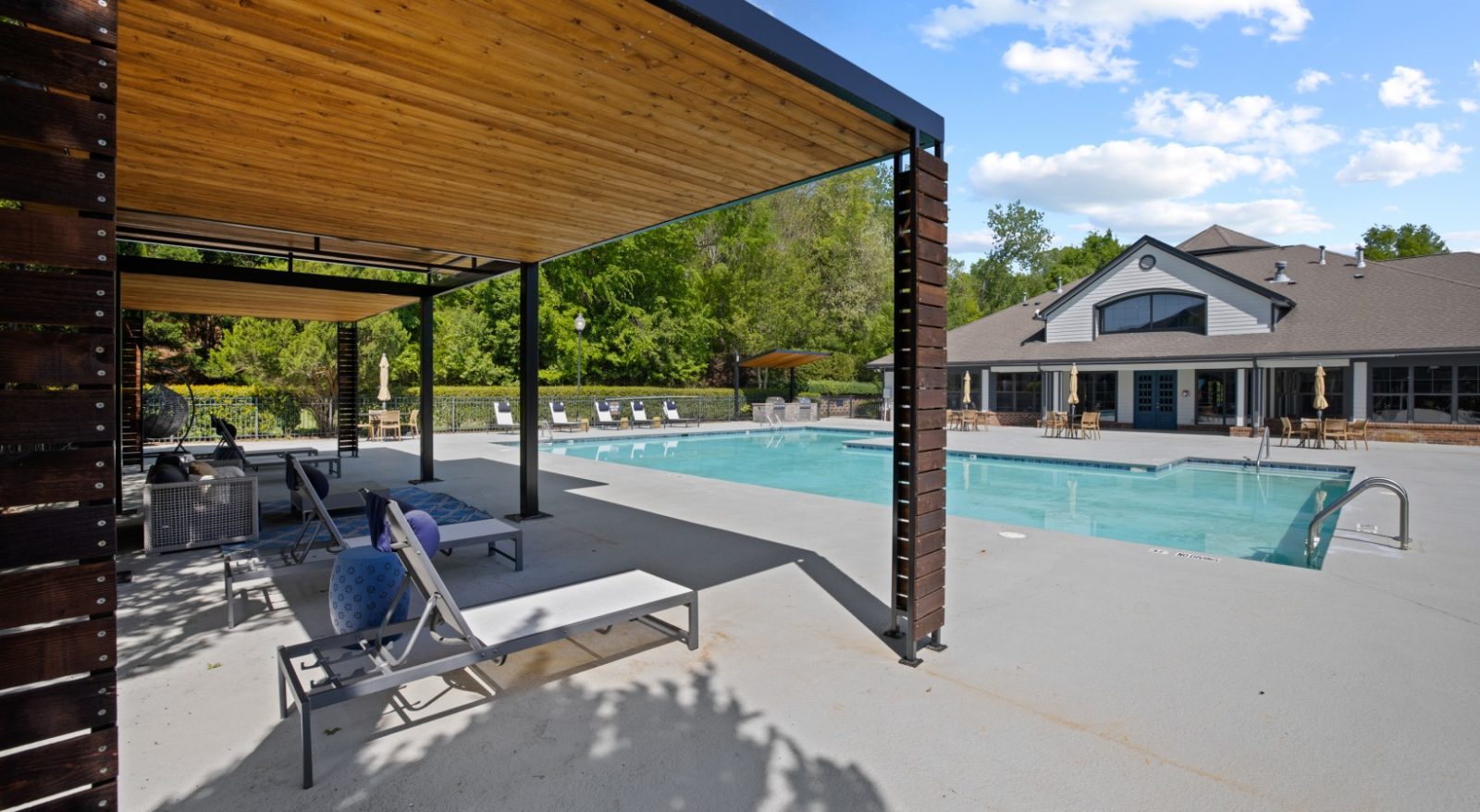 Luxury Apartments for Rent in Charlotte, NC Landon`s Home page